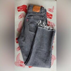 Levi's Gray Ankle & Cropped Jeans